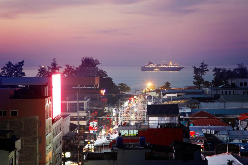 Orchid Resortel Patong Exterior foto